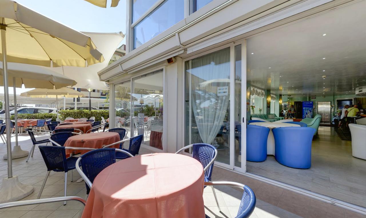 Hotel Margareth Риччоне Экстерьер фото